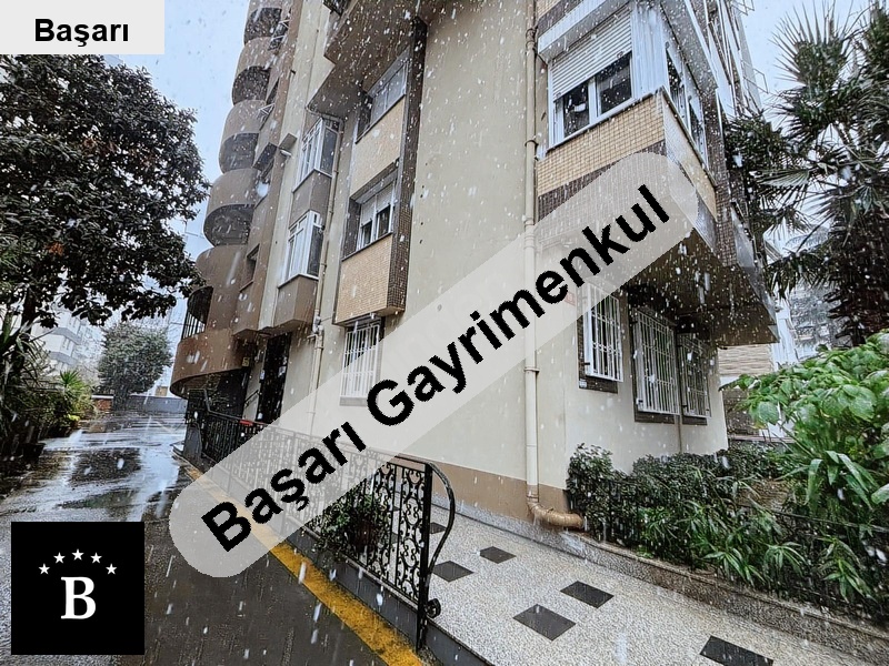 Başarı'dan  sahi̇lde 60yil parkina yakin 'dan 2+1