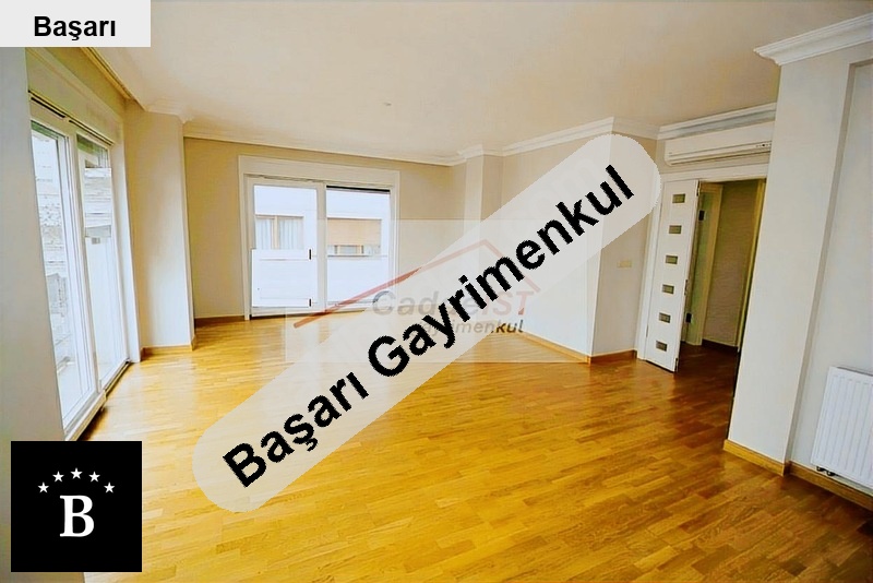 Başarı'dan  erenköy di̇van'in sokağinda 105m2 net 11 yillik ara kat