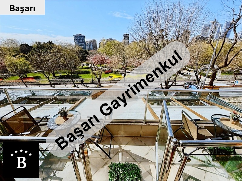 Başarı'dan 60 yil parki karşisi ebeynli̇ balkonlu otoparkli 2+1 net 90m2