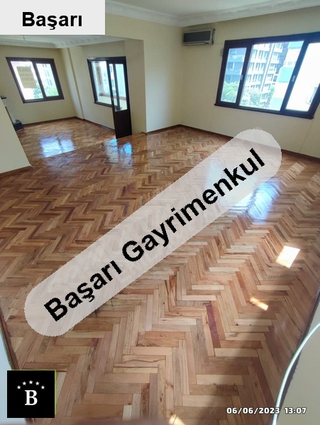 Başarı'dan suadiye'de 3+1 150 m2 katta tek