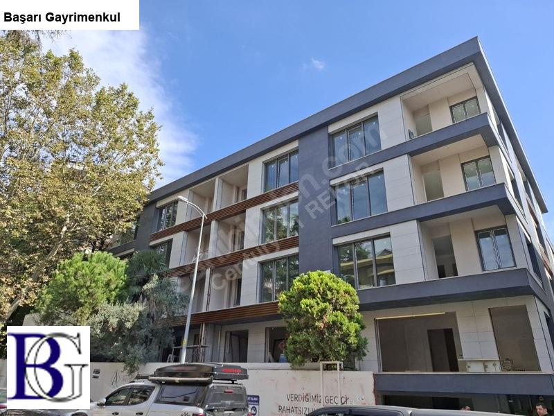 Başarı'dan şaşkinbakkal sahi̇l yalı parselin'de az katlı 180 m2 iki  balkonlu ebeveyn'li  