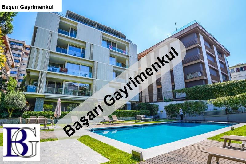BAŞARI'DAN DENİZ MANZARALI SUADİYE SAHİL'DE GÜRAL İMZASIYLA 480 M2 ÇATI DUBLEKSİ 4+2 