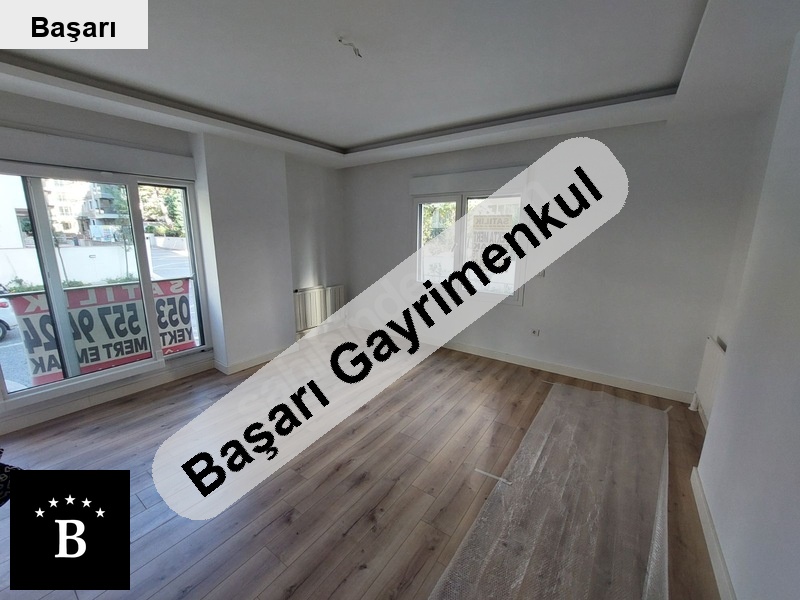 Başarı'dan  günli̇kli̇ si̇te i̇çeri̇si̇nde sifir bi̇nada 2+1 y gi̇ri̇ş