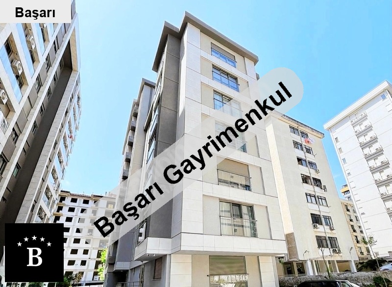 Başarı'dan   hamam sokakta sifir bi̇nada katta tek 3+1