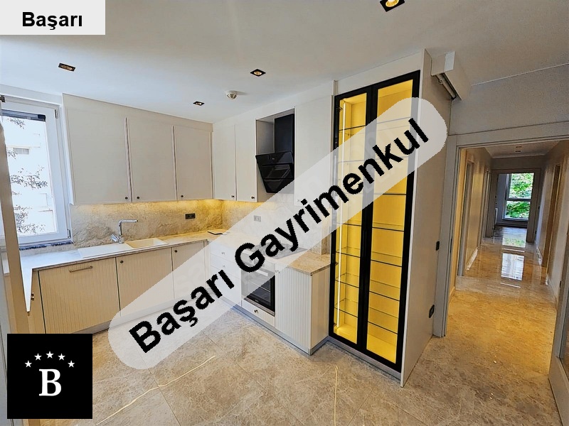 Başarı'dan ' c sahi̇lde 60yil parkina komşu katta tek 4+1