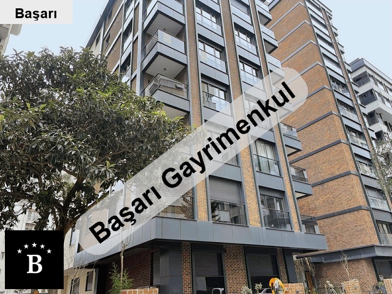 Başarı'dan  sahi̇lde 105m5 net 3+1 ultra lüks sifir