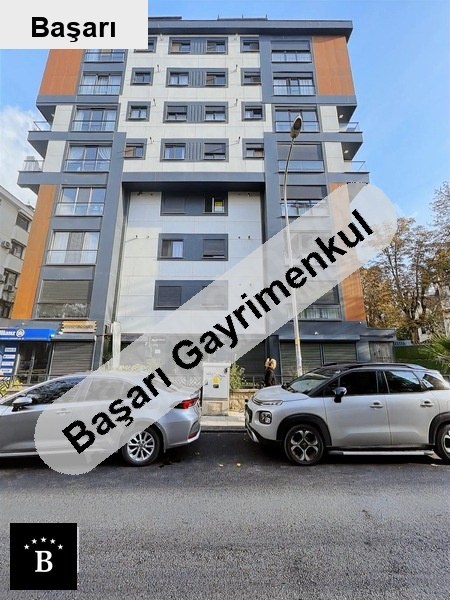 Başarı'dan göztepe marmaray durağina 50 mt mesafede süper konum 2+1 dai̇re