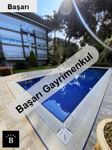 Başarı'dan cemil topuzlu sahil'de havuzlu butik sitede lüks daire
