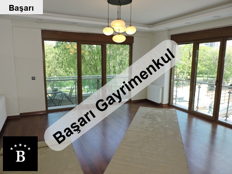 Başarı'dan 'da park manzarali konuta ofi̇se uygun terasli 2+1