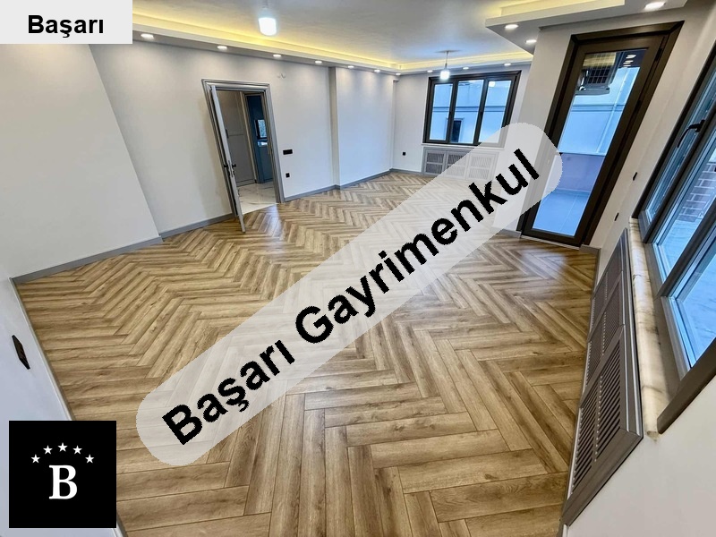 Başarı'dan 2001 yapimi full yapili 150m2 net 4+1