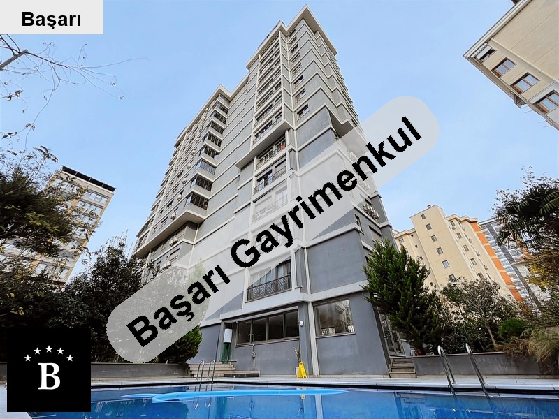 Başarı'dan suadiye'de bağdat cad yakın yüzme havuzlu binada ebanyolu 3+1