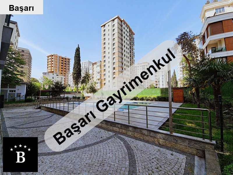 Başarı'dan  suadi̇ye ayşekadin'da 5 yillik yhavuzlu 100m² net 3+1