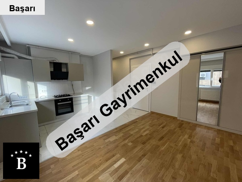 Başarı'dan  sahi̇lde 1+1 yüksek kat 48 m2 net