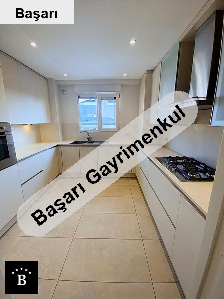 Başarı'dan  sahi̇lde katta tek lux dai̇re !