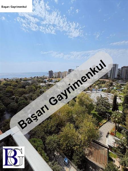 deni̇z ve göztepe parki manzarali katta tek 280 m2 4+1