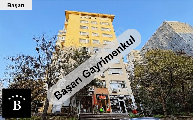 Başarı'dan suadi̇ye marmaray i̇stasyonuna yakin 130 m2 brüt 105 m2 net 3+1