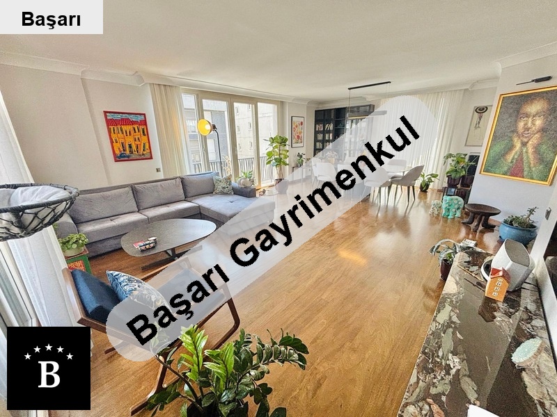Başarı'dan  sahi̇l'de i̇skanli ebanyolu godali 180m2 4+1 dai̇re