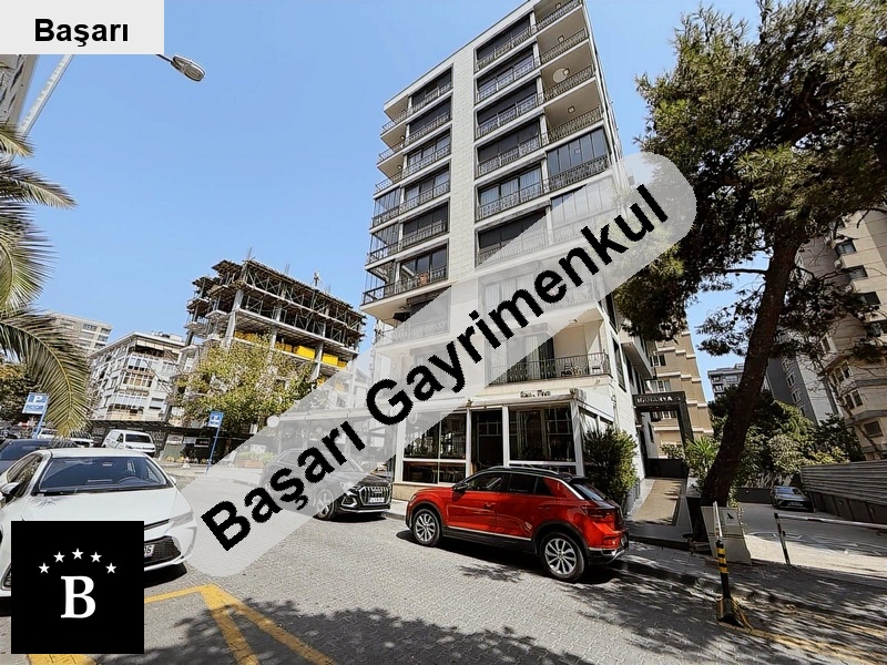 Başarı'dan suadi̇ye sahi̇l'de satilik 3+1 120m² net boş dai̇re