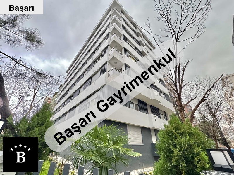 Başarı'dan suadiyede bağdat cd yakın butik bina ara kat 2+1