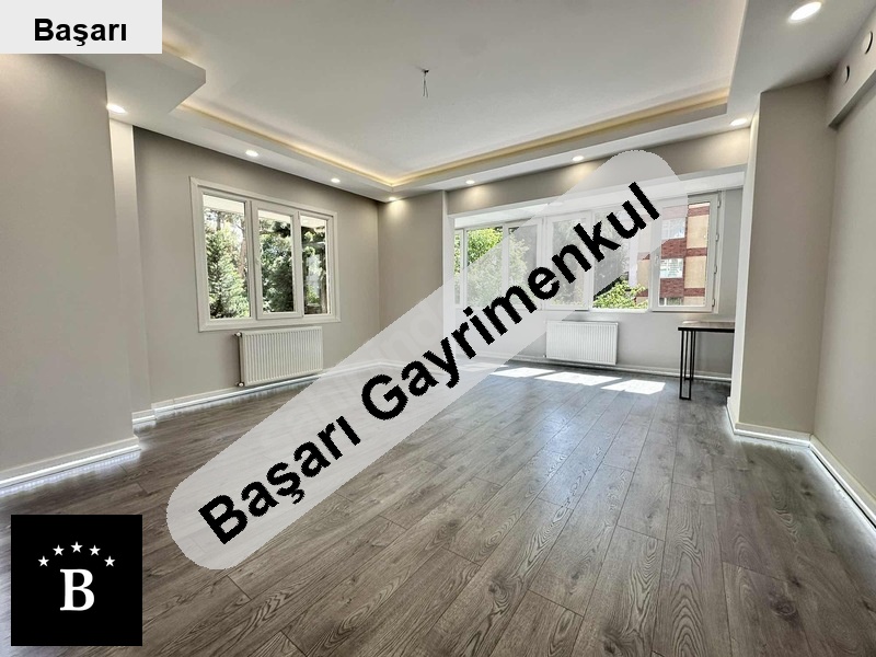 Başarı'dan  bahari̇yeli̇ sokak'da yatirimlik balkonlu 2+1