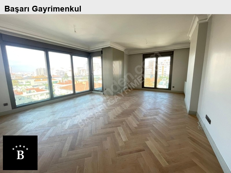 Başarı'dan sahi̇l'de 2025 yapimi 150m2 balkonlu ebeynli̇ ultra l&uuml;x