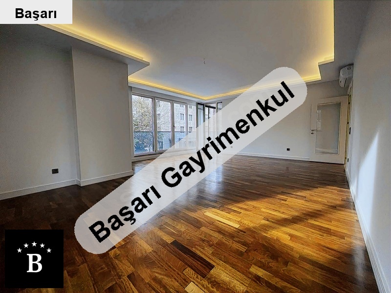 Başarı'dan  sahi̇lde 4+1 balkon'lu katta tek mi̇mari̇ yapili