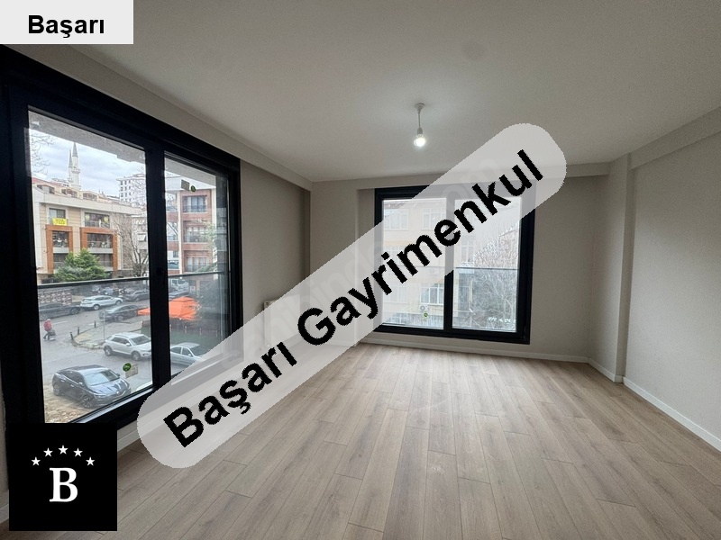 Başarı'dan suadi̇ye sifir yeni̇ satilik 2+1 dai̇re  boş  masrafsiz