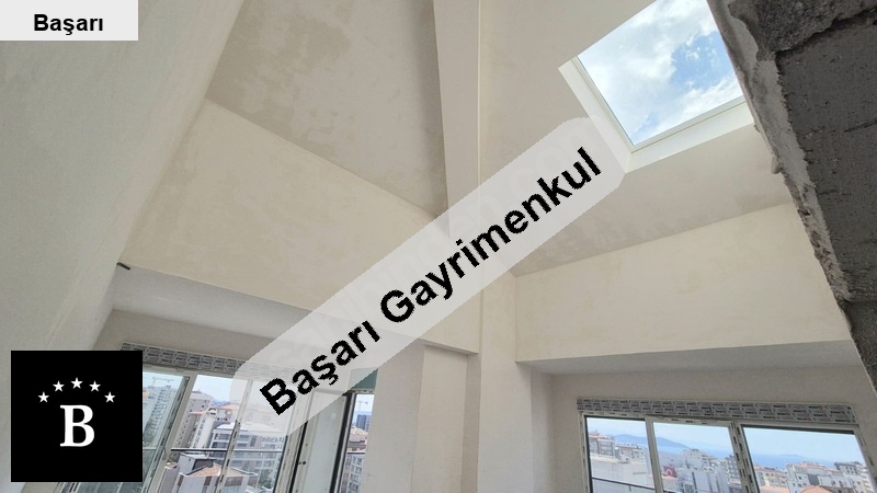 Başarı'dan  220m2/4+1 manzaralı loft dubleks