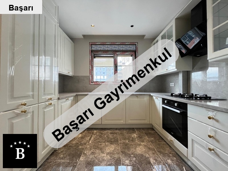 Başarı'dan göztepe'de bağdat cd yakın balkonlu ebanyolu 115m² net 3+1 boş
