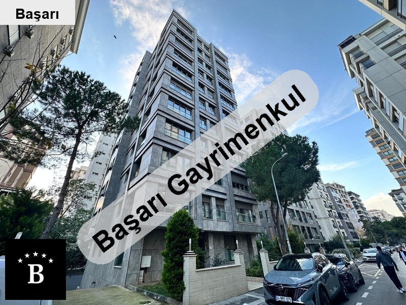 Başarı'dan suadi̇ye kavi̇sli̇ sokak'ta 3+1 net 95 m2 7 yillik