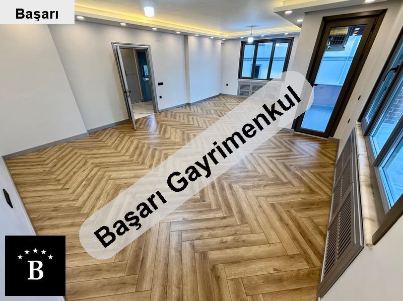 Başarı'dan  kadıköy göztepe i̇çi full yapılı 150m² net 4+1 daire