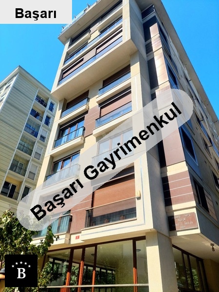 Başarı'dan göztepe bağdat tren ında 210m2 4+1 katta tek lüks boş