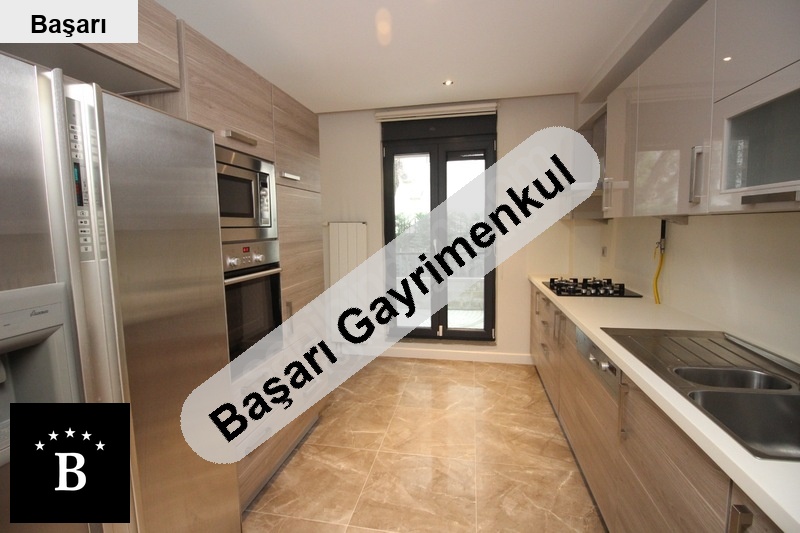 Başarı'dan suadi̇ye marmaray'a yakin yeşi̇lli̇kler i̇çi̇nde havuzlu 3+1 dai̇re