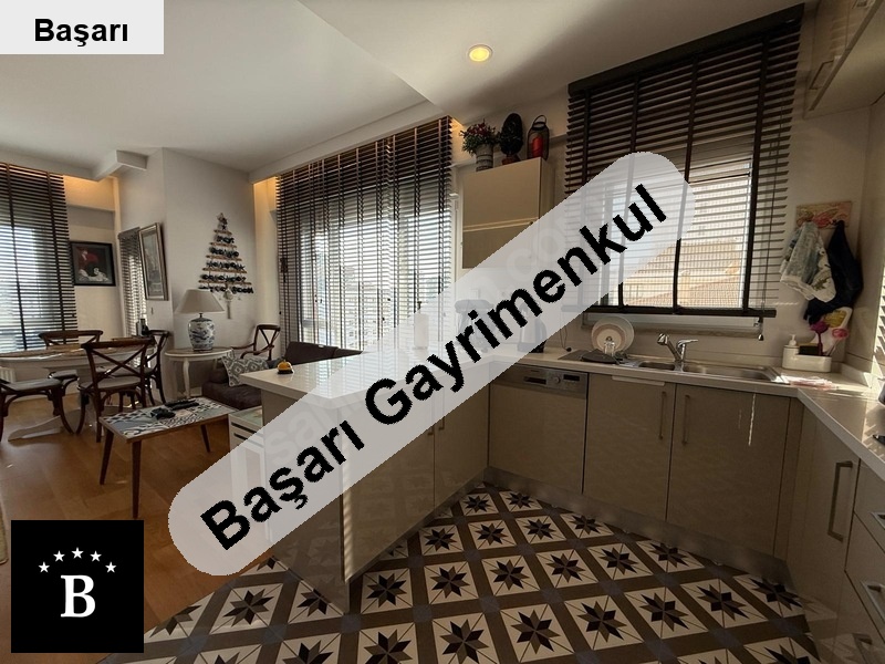 Başarı'dan suadi̇ye'de satilik 2+1 balkonlu dai̇re marmaray'a 3dk