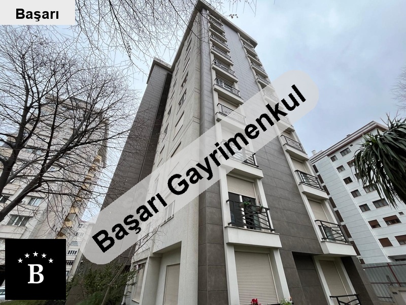 Başarı'dan anatoli̇a hast komşu i̇skanli ebv banyolu 165m2 4+1 boş dai̇re