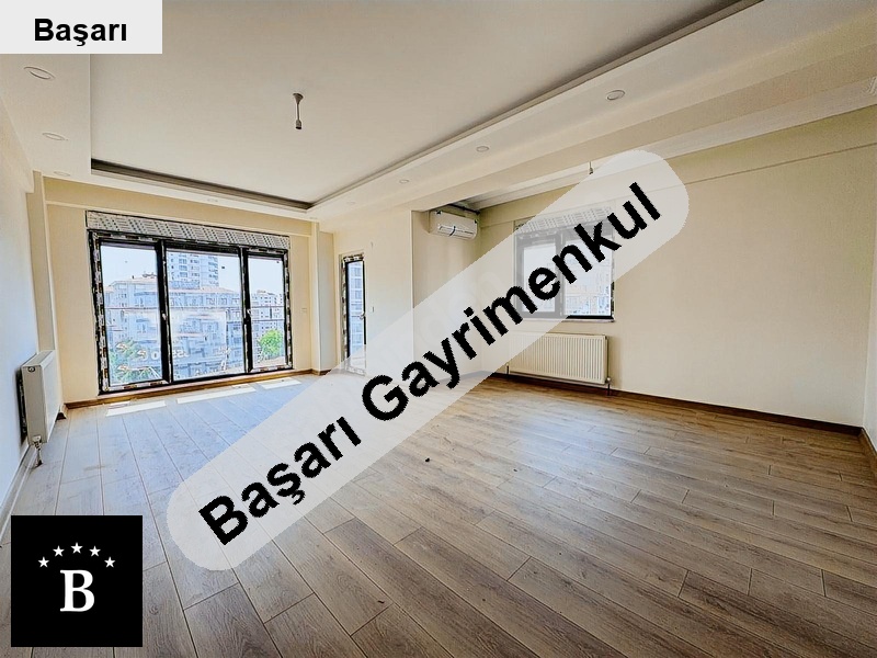Başarı'dan firsat!!! suadiye'de 'ye yakın balkonlu ebanyolu 135m2 3+1