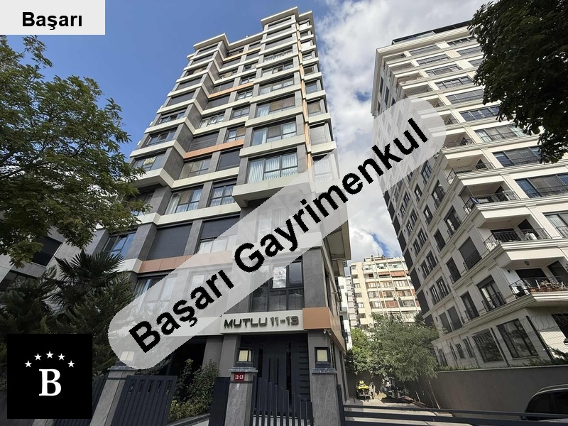 Başarı'dan suadiye kuzu sokak 3+1 83 m2 net 4 kat kısmi deniz manz