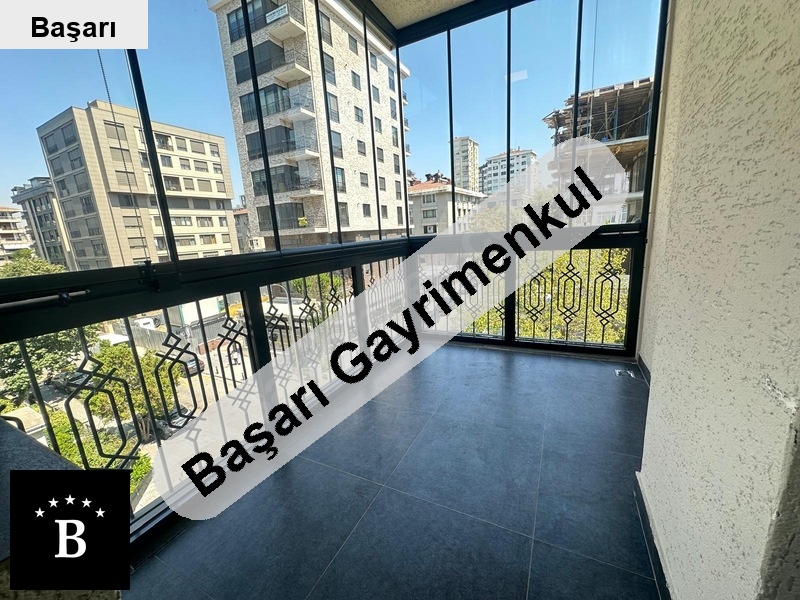 Başarı'dan şaşkinbakkal sahi̇lde bağdata 2bi̇na 165m2 balkonlu lüks