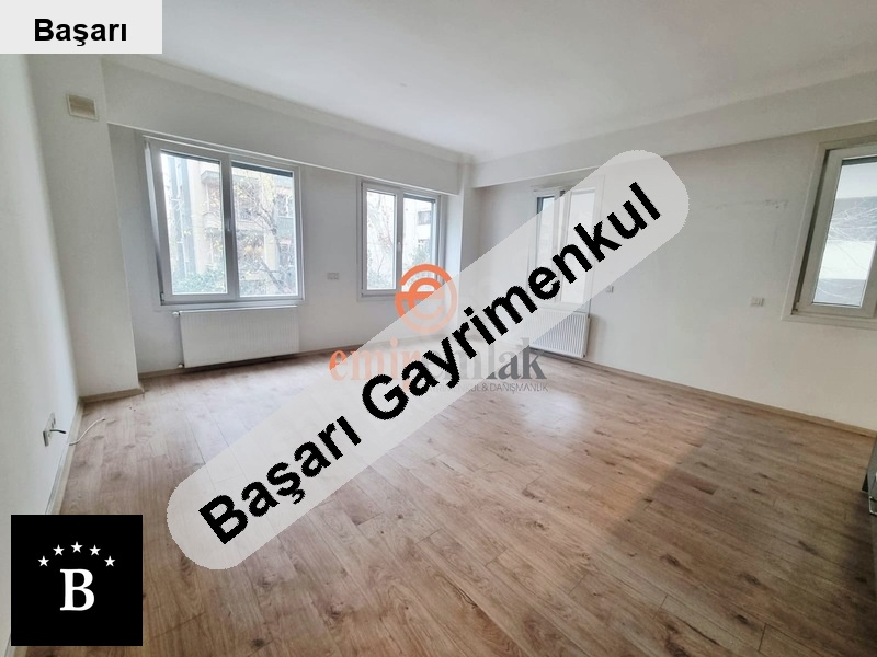 Başarı'dan  suadi̇ye'de bağdat si̇'ne çok yakin 2+1 boş 90 m2