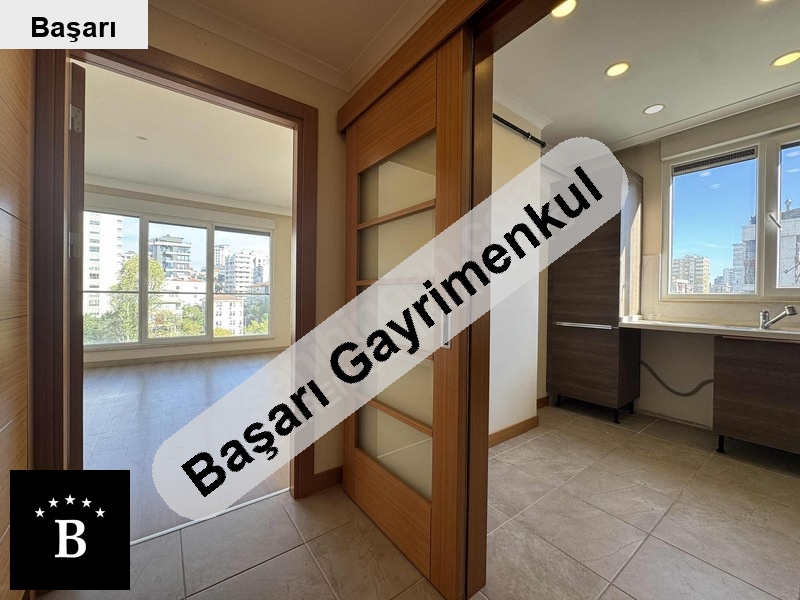 Başarı'dan suadiye kitapçı sokak'ta 3+1 tek yetkili satılık daire