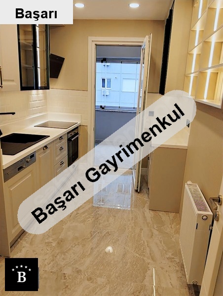 Başarı'dan erenköy'de si̇tede nefi̇s balkonlu yapili 3+1