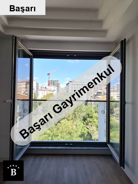 Başarı'dan park manzarali mamaray yakini 130m2 3+1 yeni̇ bi̇na