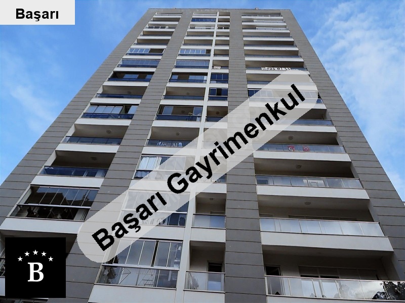Başarı'dan göztepe'de oyuncak müzesi sokağında site özellikli 2+1 satılık