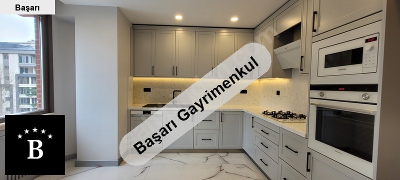 Başarı'dan göstepe mahallesi̇nde i̇çi̇ tamamen yeni̇lenmi̇ş 4+1 net 150m2
