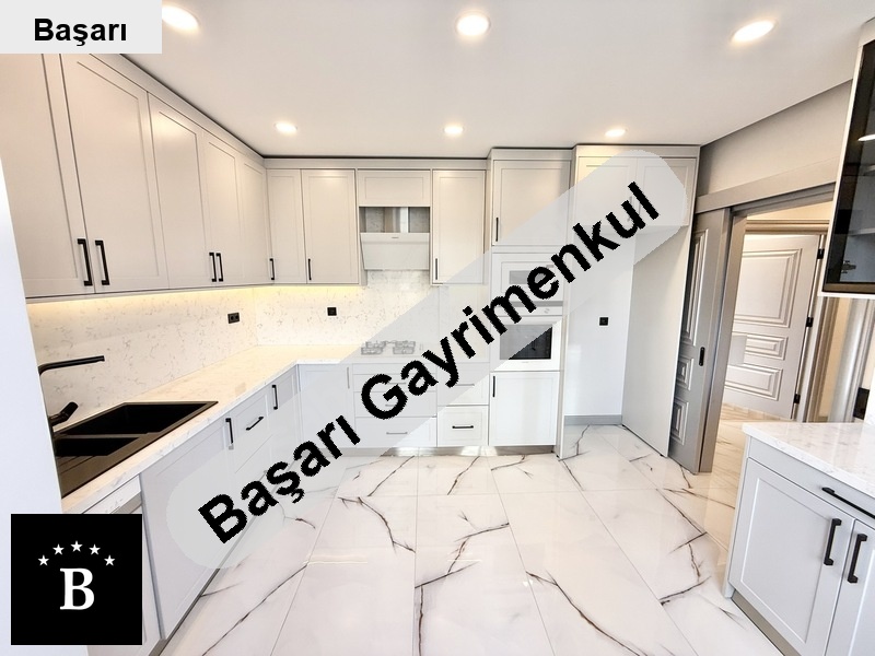 Başarı'dan 'da bağdat'a çok yakin katta tek 4+1 mi̇mari̇ dekorlu