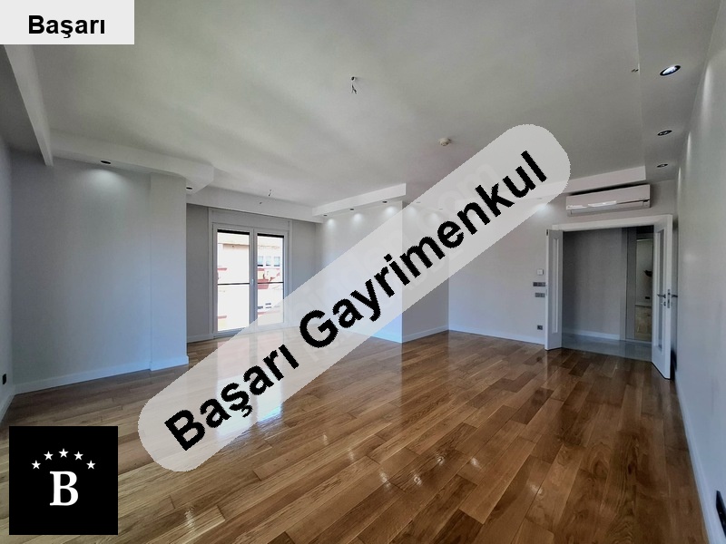 Başarı'dan  bağdata 3 dk 150m2 si̇te özelli̇kli̇ 3+1