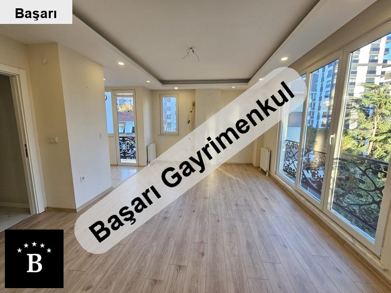 Başarı'dan suadi̇ye'de metroy'a çok yakin 2+1 balkonlu 3 yillik