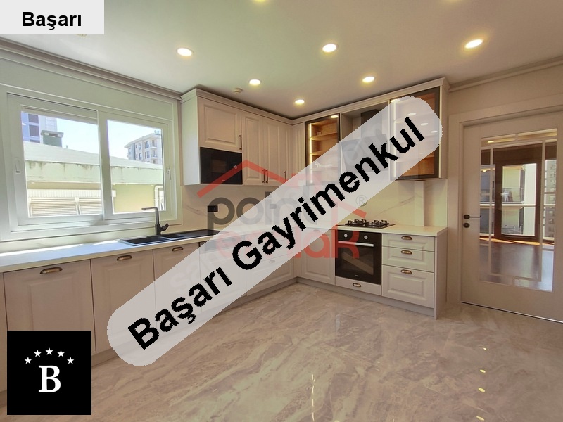 Başarı'dan göztepe  bağdat cad yakin katta tek 220m2 4+1 satilik