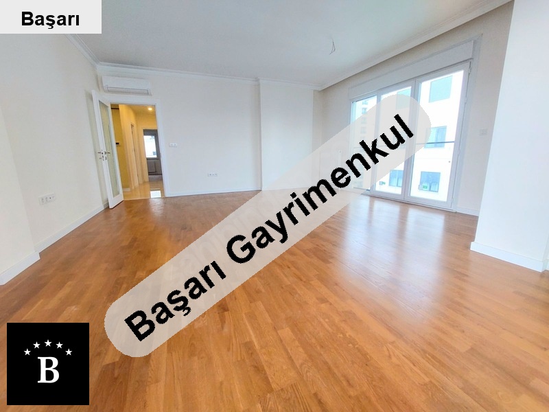 Başarı'dan göztepe bağdat Caddesine yakın 140m2 balkonlu sıfır